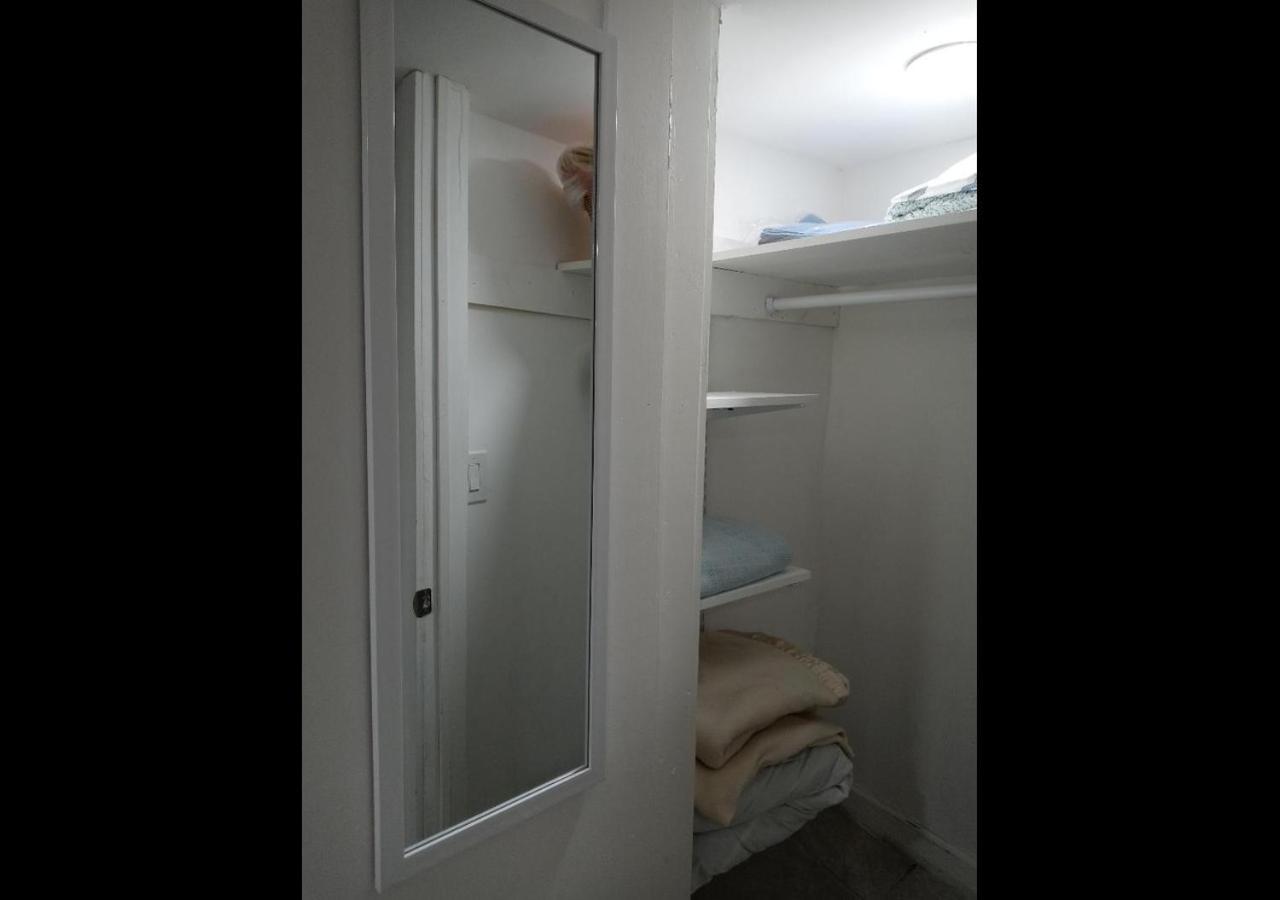 Ferienwohnung "Cozy Basement Retreat Just 40 Minutes To Nyc!" Irvington Exterior foto