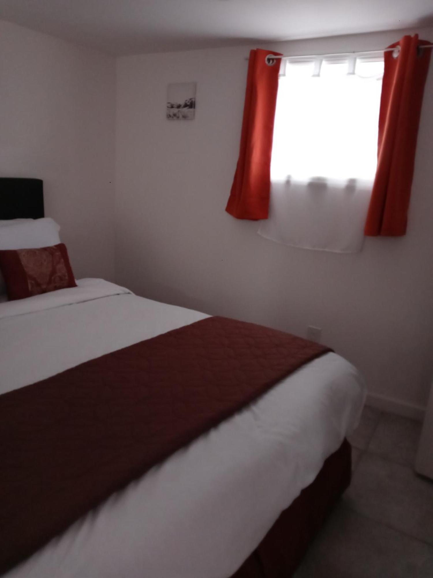 Ferienwohnung "Cozy Basement Retreat Just 40 Minutes To Nyc!" Irvington Exterior foto