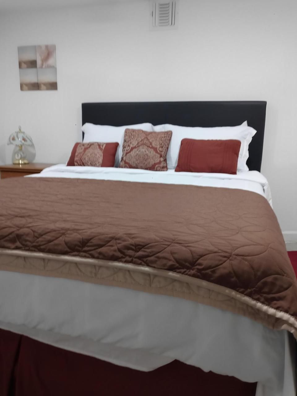 Ferienwohnung "Cozy Basement Retreat Just 40 Minutes To Nyc!" Irvington Exterior foto